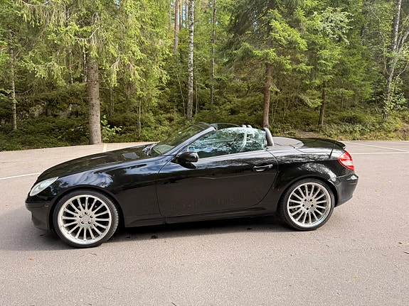Mercedes-Benz SLK200 11 of 17