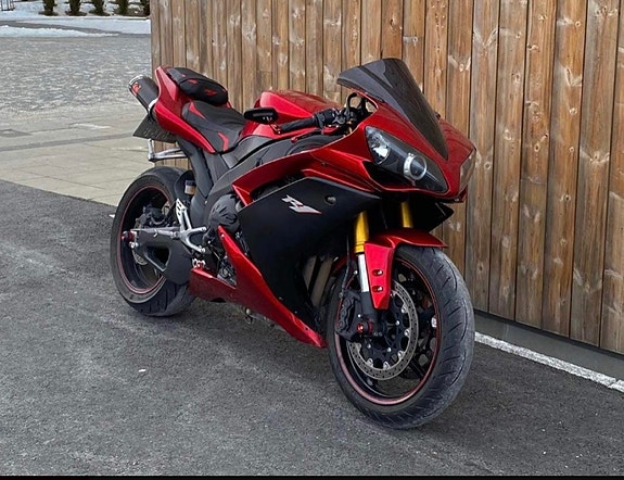 Yamaha YZF-R1 6 of 16