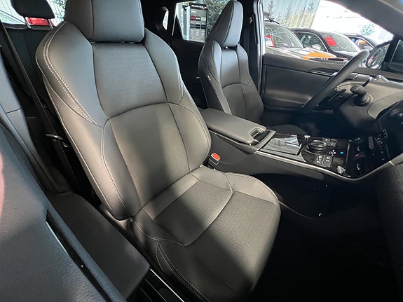Subaru Solterra 14 of 17