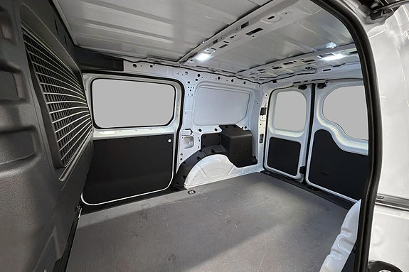 Ford Transit Connect 12 of 22