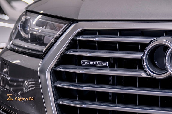 Audi Q7 5 of 30