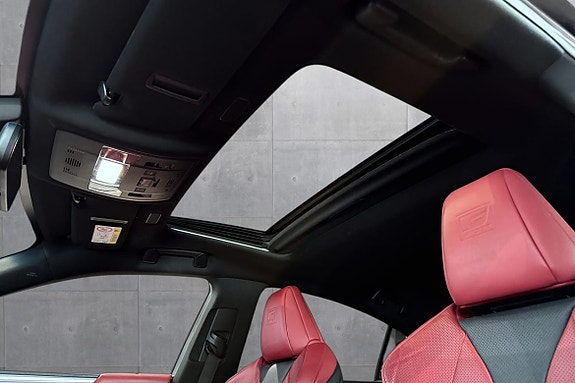 Lexus ES300h 18 of 19