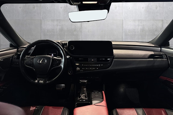 Lexus ES300h 11 of 19
