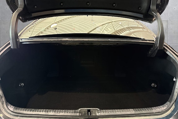 Lexus ES300h 19 of 19