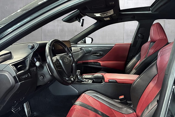 Lexus ES300h 9 of 19