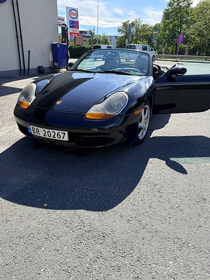 Porsche Boxster 3 of 8