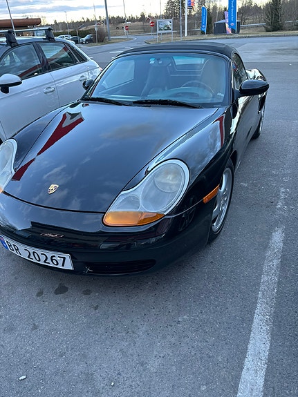 Porsche Boxster 7 of 8