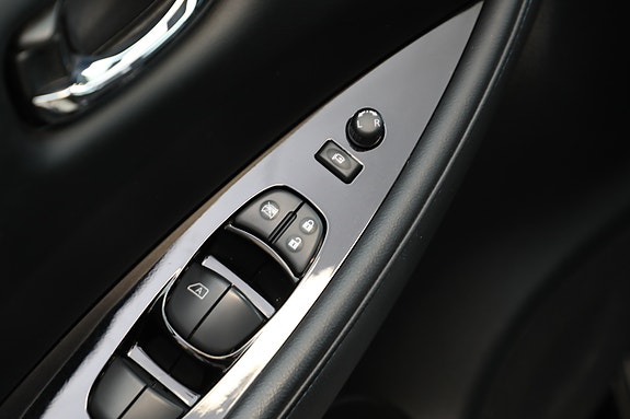 Nissan Leaf 23 of 30