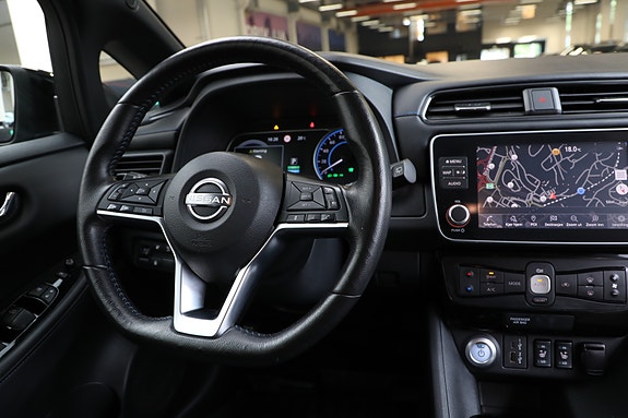 Nissan Leaf 13 of 30