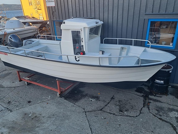 Fiskerigodkjent Øien 710 FH m/Yamaha F 80 hk. Klar for høstens teinefiske 3 of 14