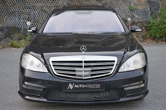 Mercedes-Benz S320 5 of 30