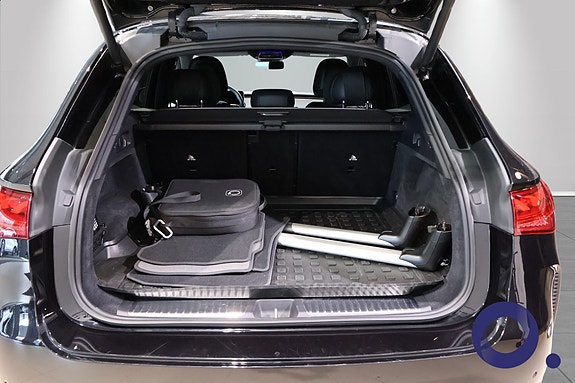 Mercedes-Benz EQE SUV 25 of 27