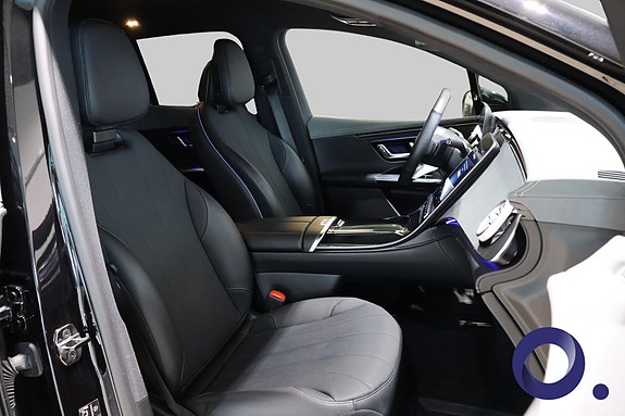 Mercedes-Benz EQE SUV 9 of 27