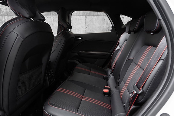 Renault Captur 15 of 24