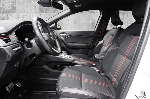 Renault Captur 10 of 24