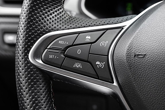 Renault Captur 19 of 24
