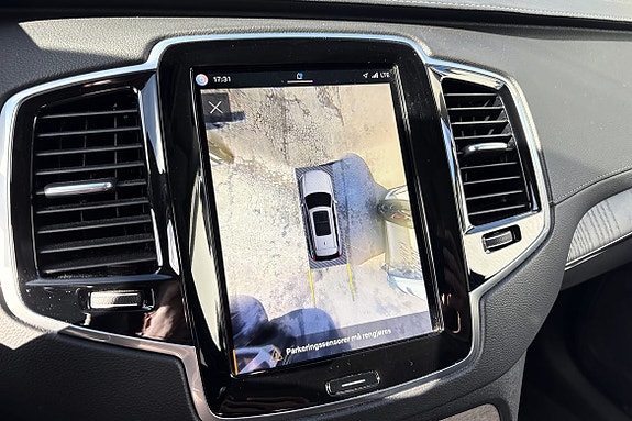 Volvo XC90 15 of 18