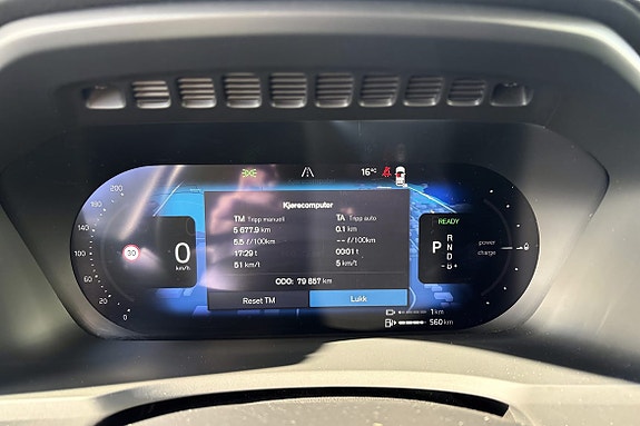 Volvo XC90 13 of 18