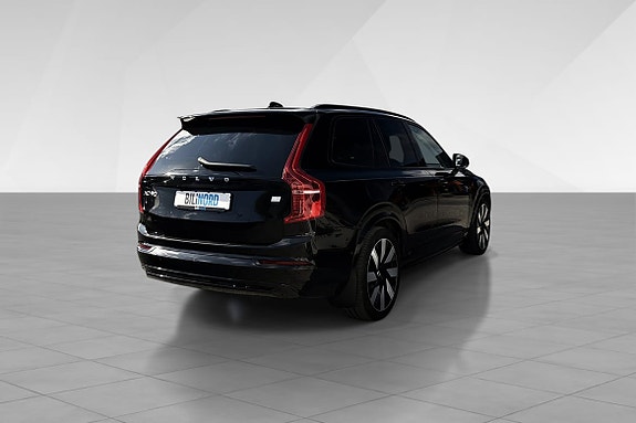 Volvo XC90 6 of 18
