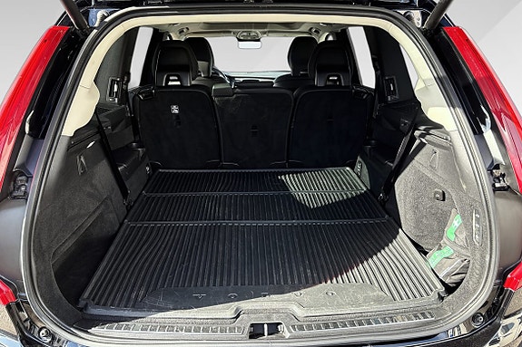 Volvo XC90 7 of 18