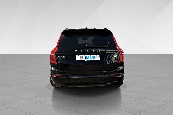 Volvo XC90 5 of 18