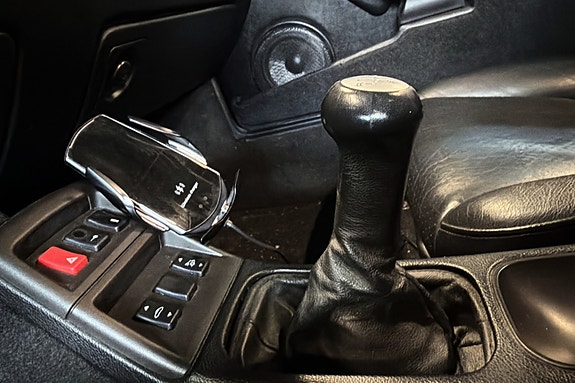 Porsche 911 Carrera 12 of 12
