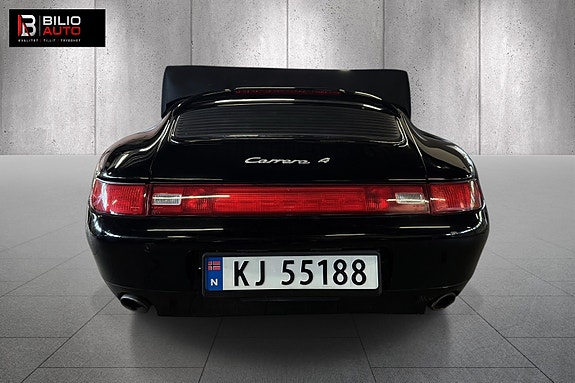 Porsche 911 Carrera 6 of 12