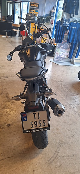 Yamaha MT-125 4 of 5