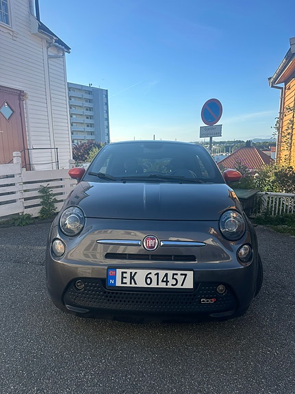 Fiat 500e 3 of 16