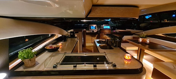 Azimut  58 Levert ny i Norge. Et smykke av en nydelig skute. 30 of 30