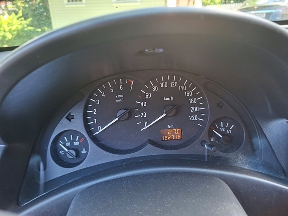 Opel Corsa 12 of 27