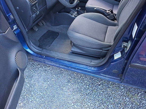 Opel Corsa 26 of 27