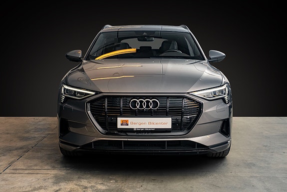 Audi e-tron 2 of 22