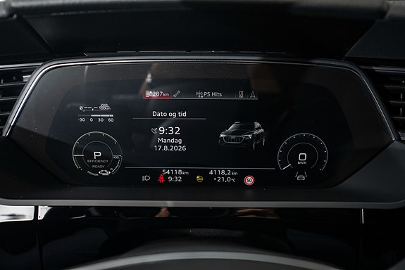 Audi e-tron 14 of 22
