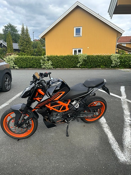 KTM 125 Duke 6 of 12
