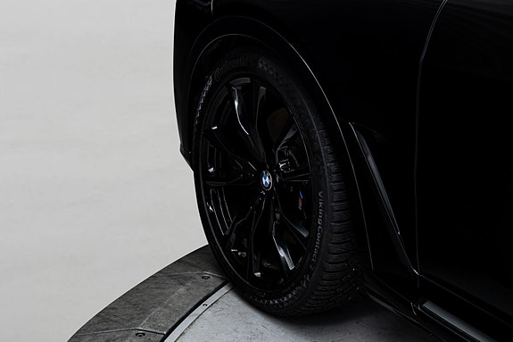 BMW X7 12 of 30