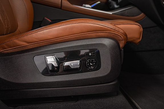 BMW X7 21 of 30