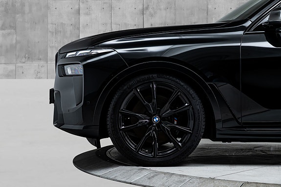 BMW X7 11 of 30