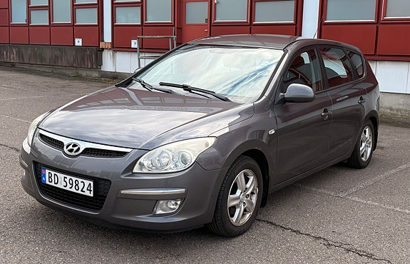 Hyundai i30 4 of 30