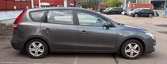 Hyundai i30 5 of 30