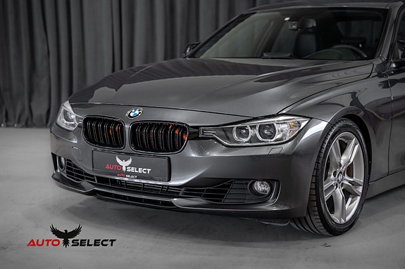 BMW 335i 7 of 30