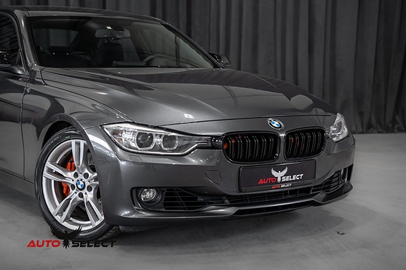 BMW 335i 2 of 30