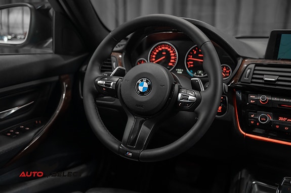 BMW 335i 22 of 30