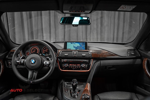 BMW 335i 30 of 30