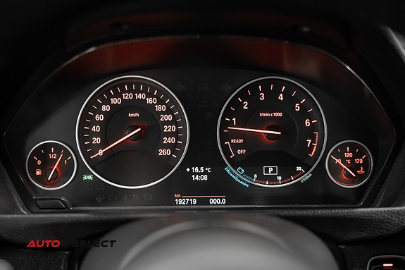 BMW 335i 27 of 30