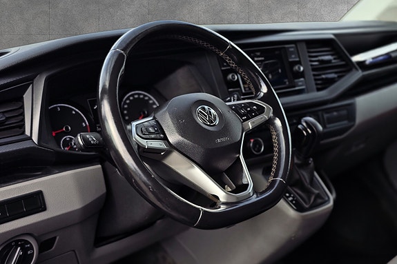 Volkswagen Transporter 18 of 30