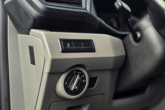 Volkswagen Transporter 24 of 30
