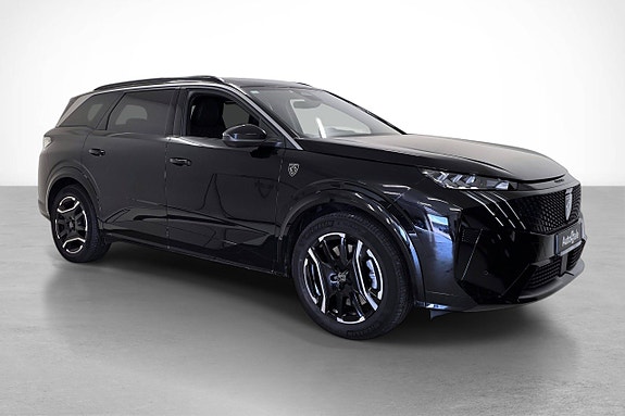 Peugeot e-5008 8 of 30