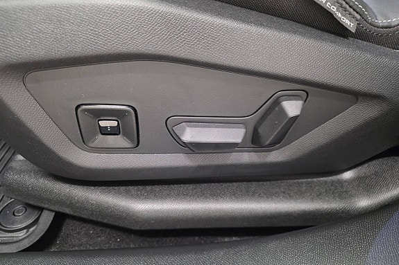 Peugeot e-5008 19 of 30