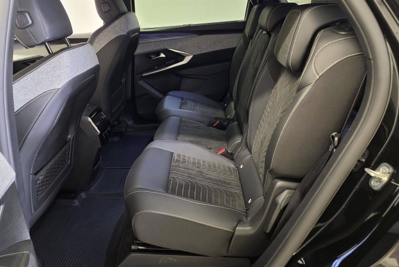 Peugeot e-5008 20 of 30